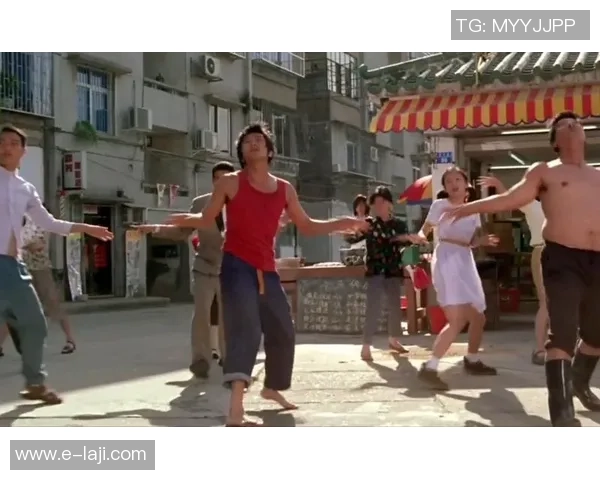 星爷少林足球经典舞蹈再现 网红曲引发全民模仿热潮